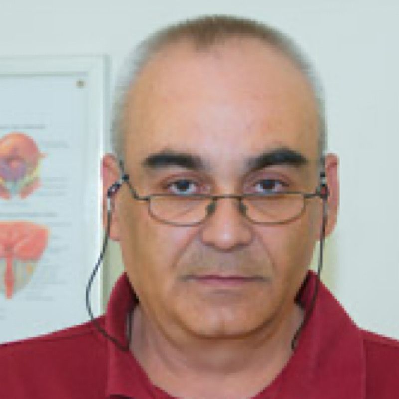 Dr Igor Brzaković